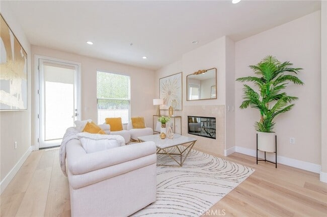 Photo - 28220 Highridge Rd Unidad 204