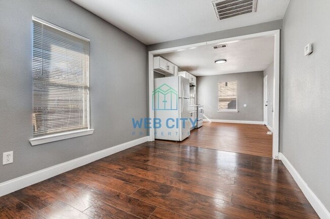 Photo - 1323 Grinnell St