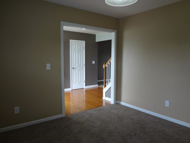Photo - 101 Dorsett Ct