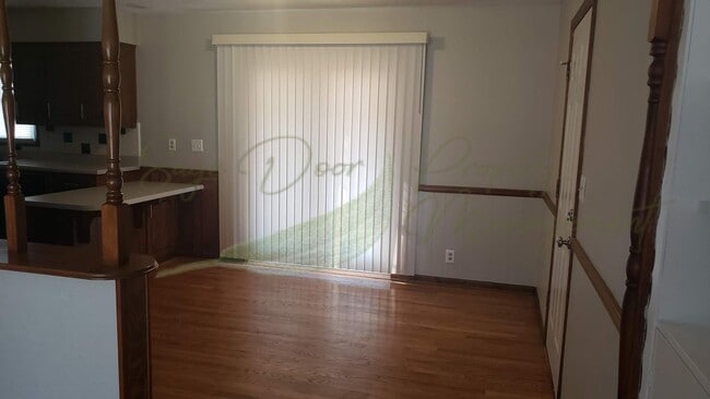 412 Lacy Ln