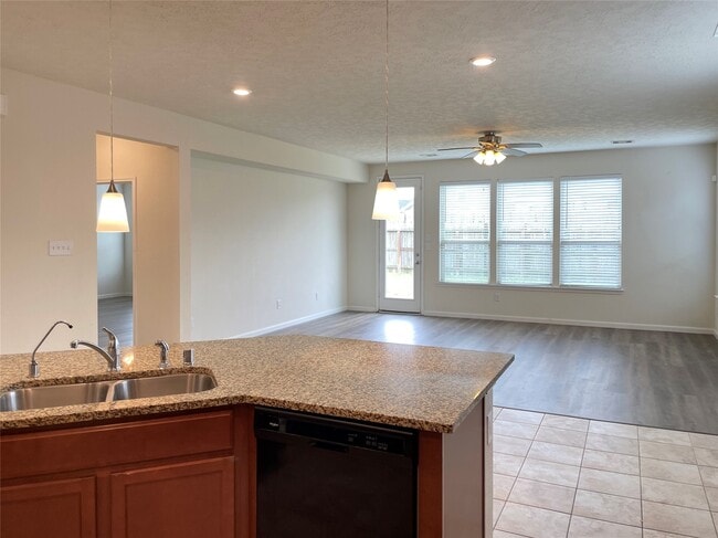 Photo - 28519 Willow Orchard Ln