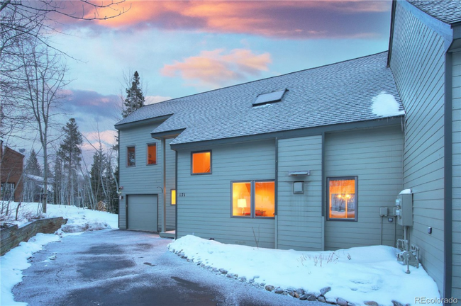 Photo - 171 Burgundy Cir Townhome