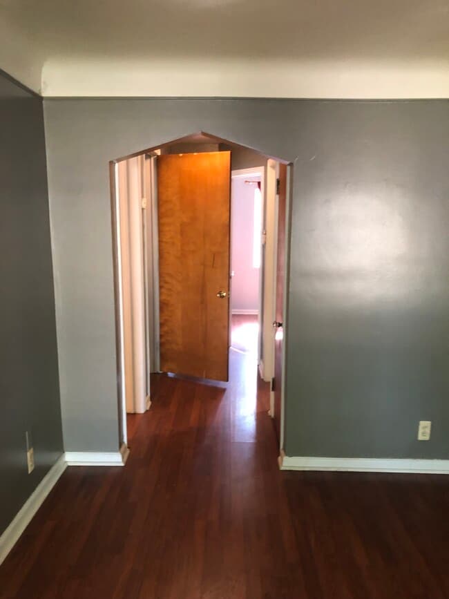 Photo - 3036 Greenfield Rd
