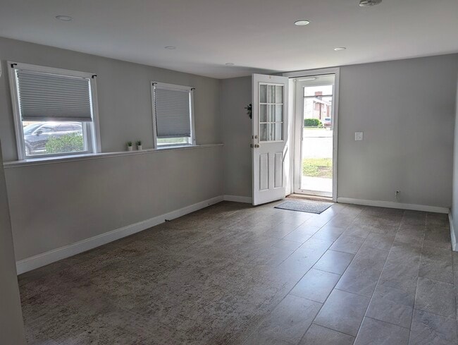 Photo - 60 Cecilian Ave Unidad West Revere 1 bedroom