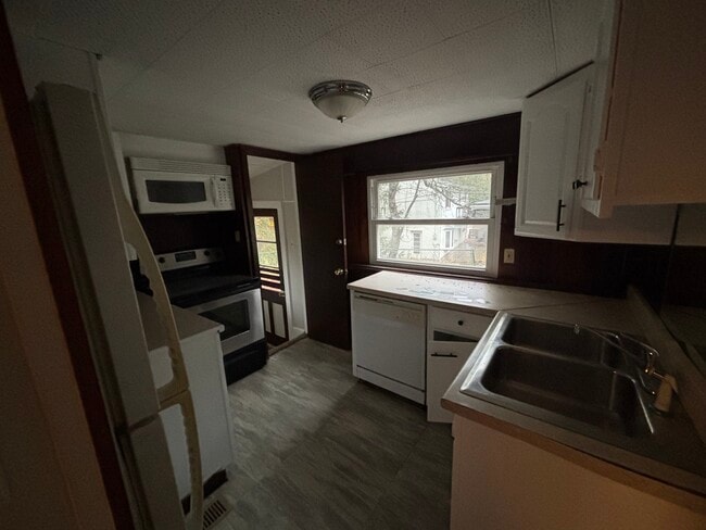 Photo - 286 W Grace St