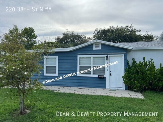 Building Photo - 220 38th St N Unit A