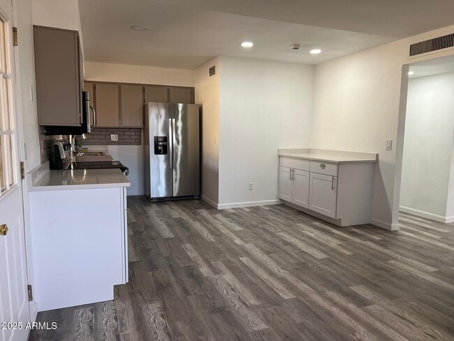 Building Photo - 3842 W Country Gables Dr Rental