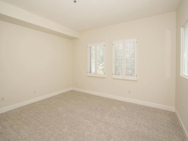 Photo - 233 Homer Ave