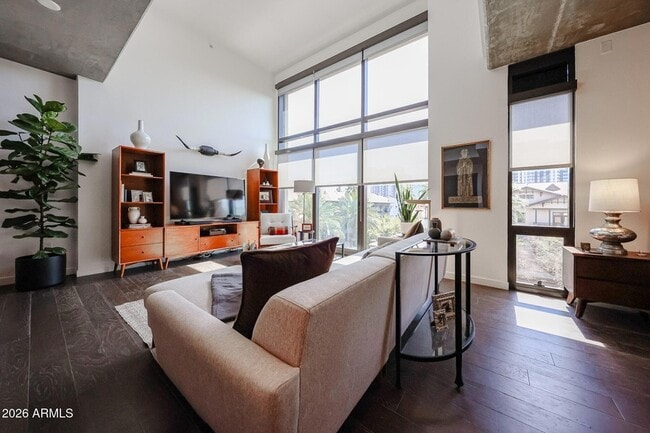 Photo - 100 W Portland St