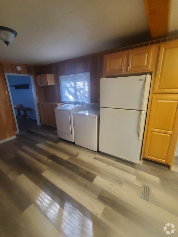 Building Photo - 655 W Wylie Ave Rental