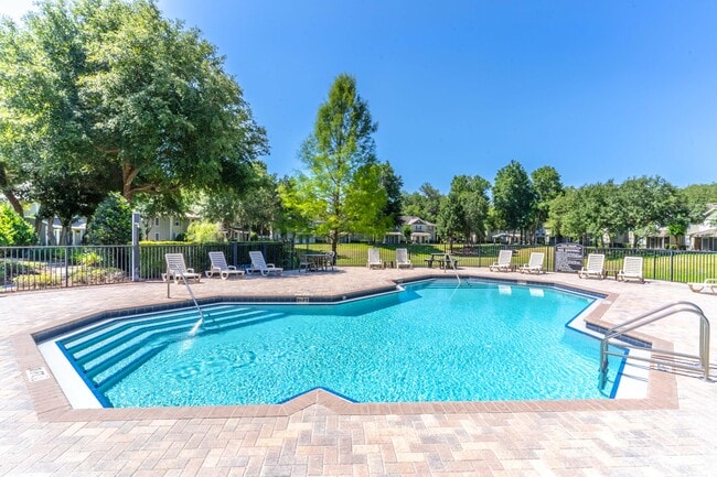 Spring Lake Cove Apartments