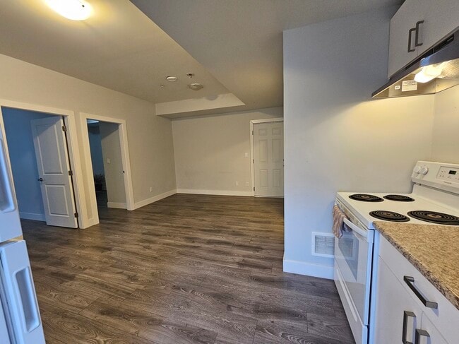 Photo - 8512 Forest Gate Dr