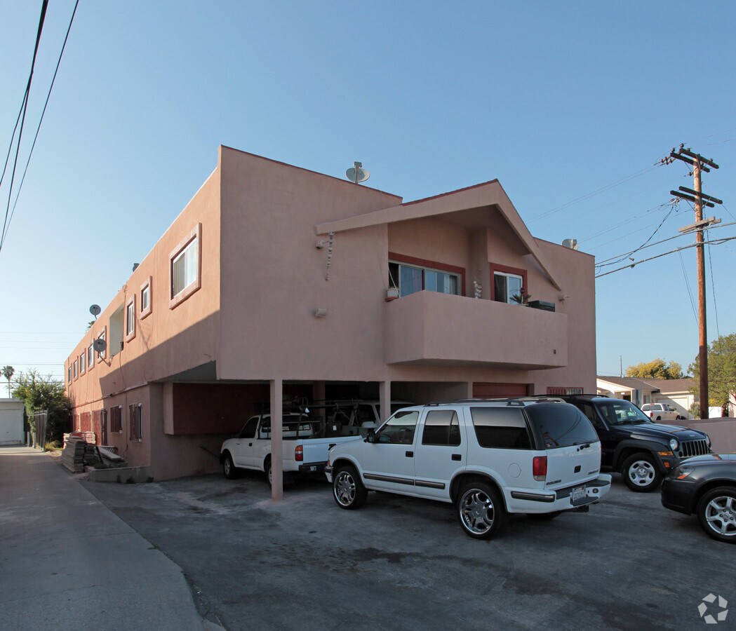 Photo - 1573 Torrance Blvd Apartments