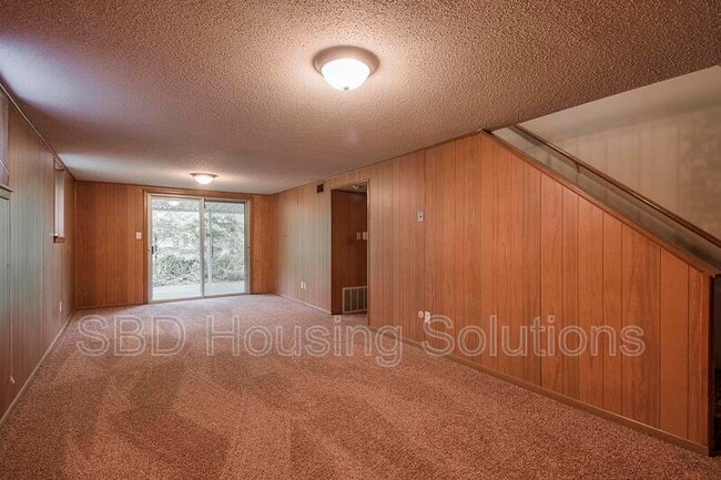 Photo - 8017 E 87th St