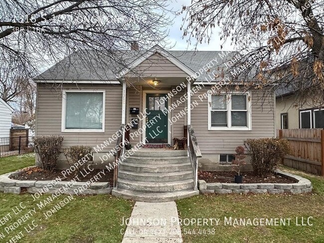 Building Photo - 1105 1/2-S 1/2 S Longmont Ave