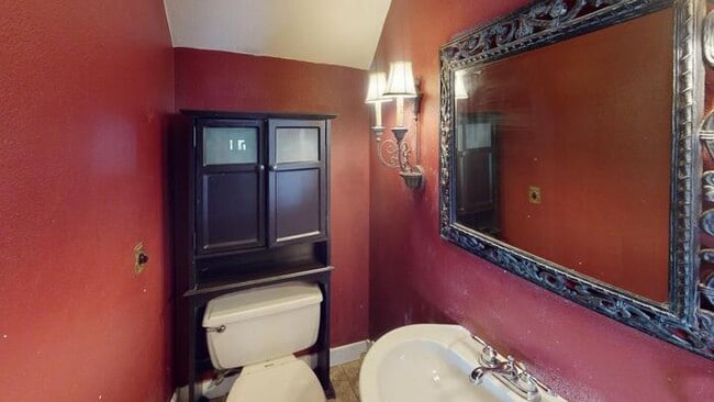 Photo - 207 6th Ave NW