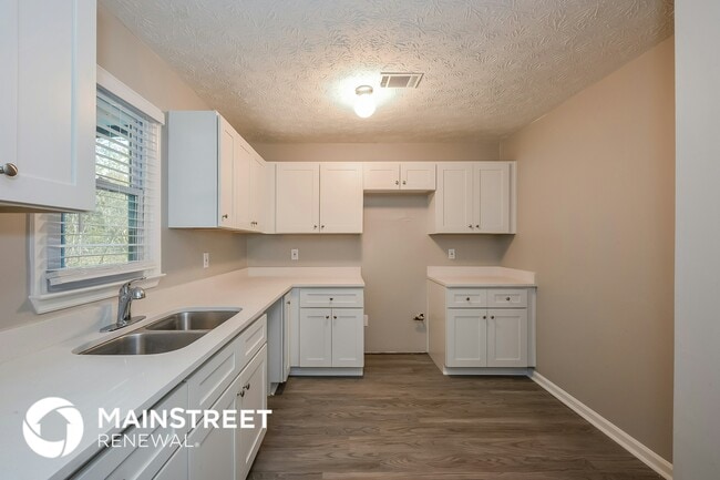 Photo - 5720 Twain Dr