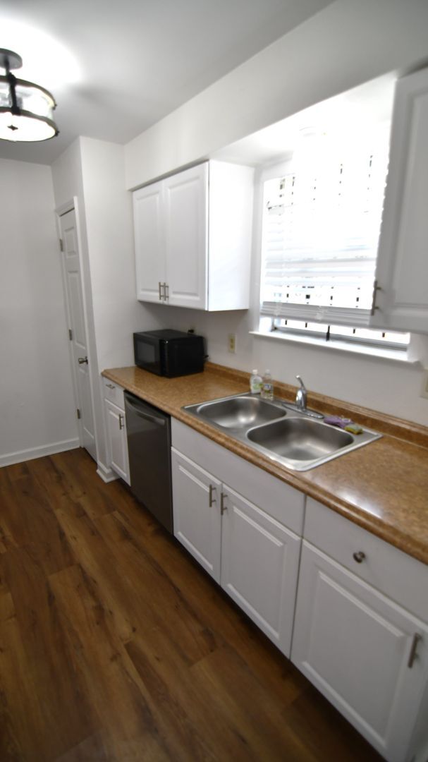 Photo - Housing Authority Vouchers Accepted !! Charming 2-bedroom, 2.5-bathroom home located in Baton Rouge