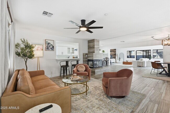 Photo - 8614 E Jackrabbit Rd