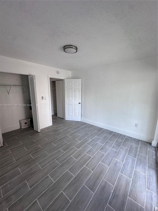 Photo - 310 NW 16th Ave Unidad 1