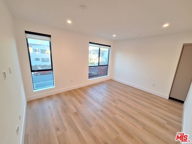 Photo - 8326 Blackburn Ave Unit 204