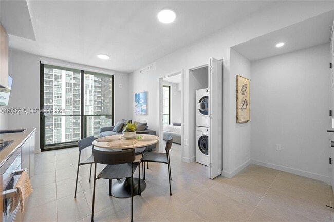 Photo - 121 NE 5th St Unit 3006