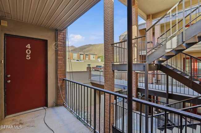 Photo - 4433 N Stanton St Unit I 405