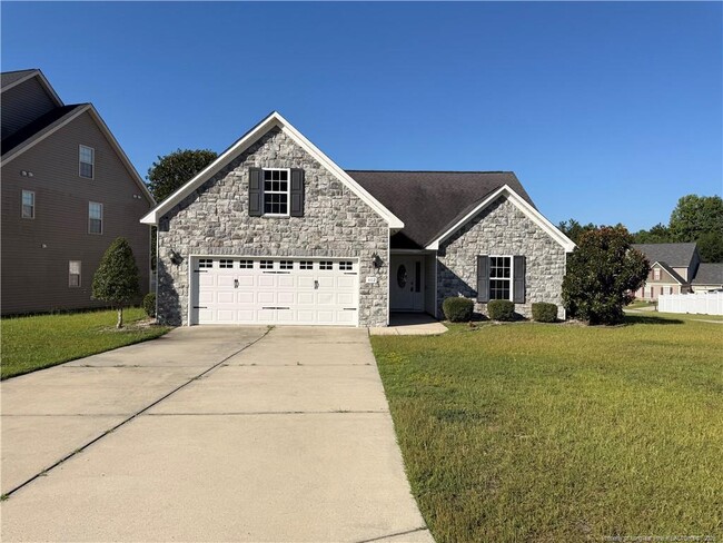 Building Photo - 402 Colonist Pl