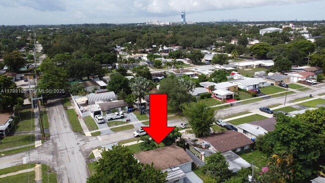 Photo - 6644 Raleigh St