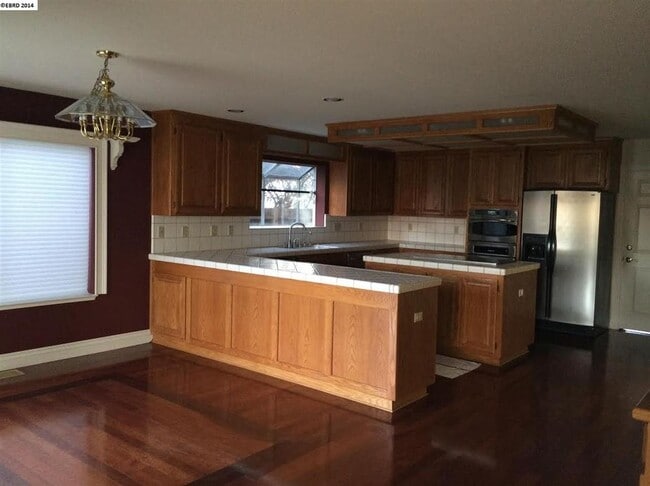 Photo - 5650 Edgeview Dr