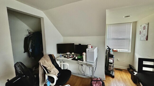 Photo - 102 Lucas Dr