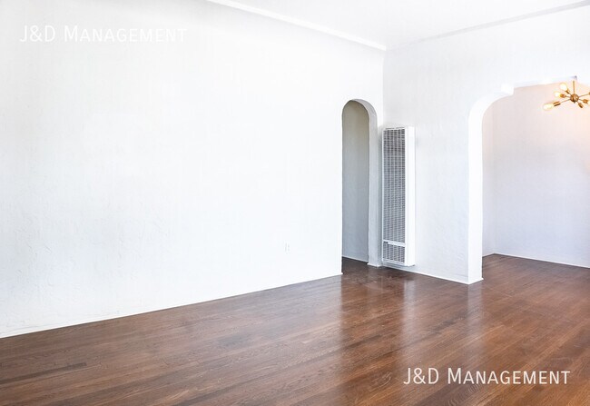 Photo - Charming Cottage in South Park w/ Parking Unit 2830