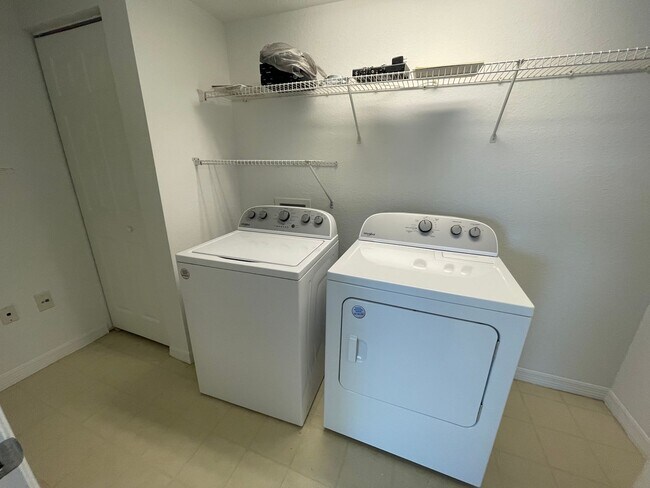 Photo - ANNUAL RENTAL - FAIRWAY PRESERVE-2 BED 1 BATH Unidad 134