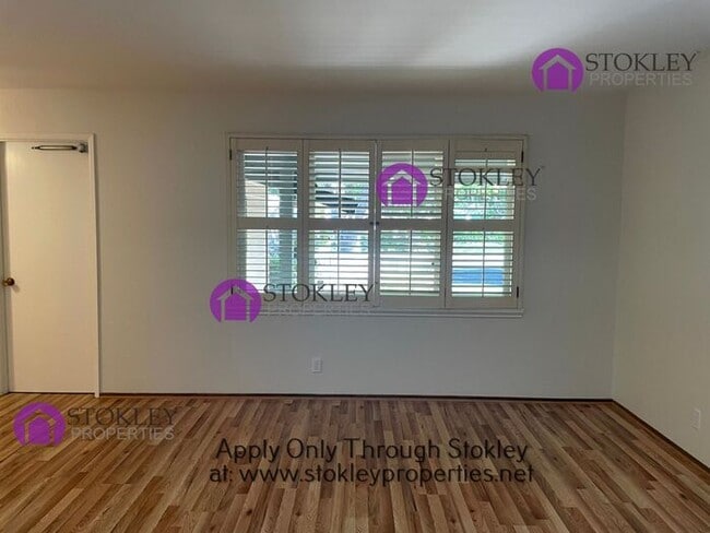 823 Wiget Ln