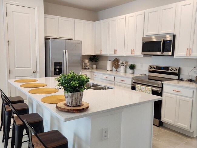 Photo - 827 Longboat Dr