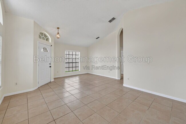 Photo - 2127 Korat Ln