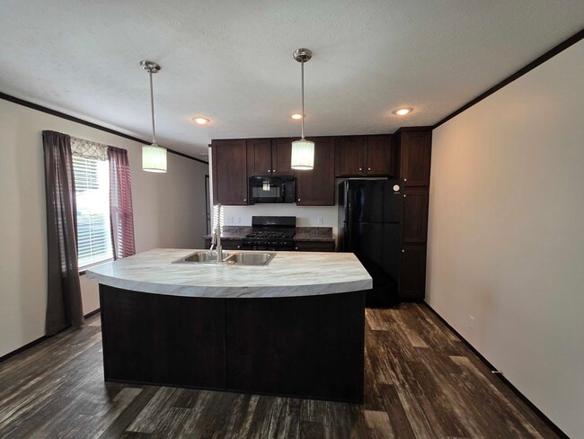 Photo - 3727 Birch St