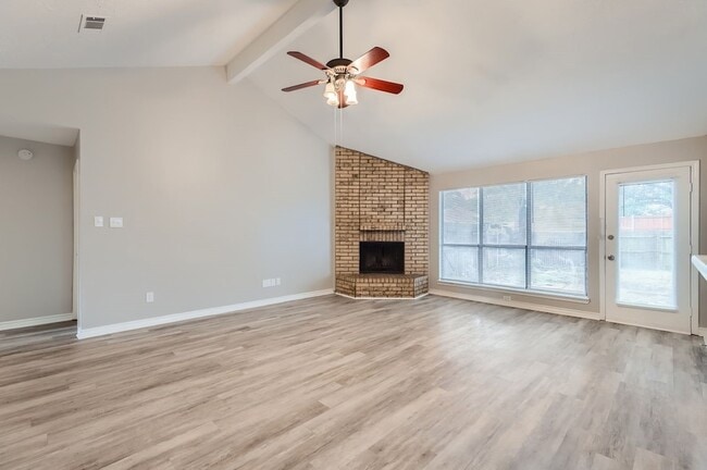 Photo - 1304 Seabrook Dr