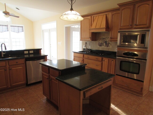 Photo - 6599 Longwater Ct SW