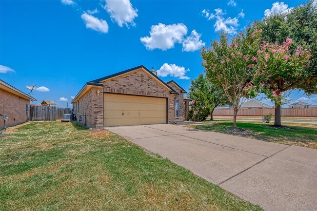 5602 Eagle Sky Blvd