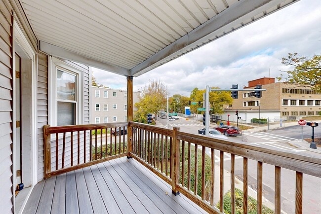 2131 Dorchester Ave