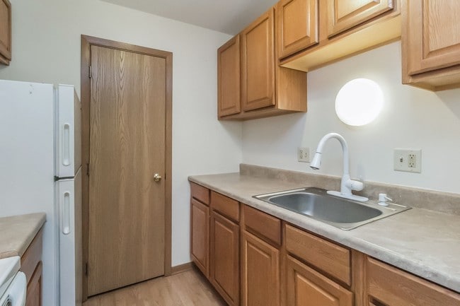 Photo - Hickman Hill Apartments HEAT & WATER INCLUDED