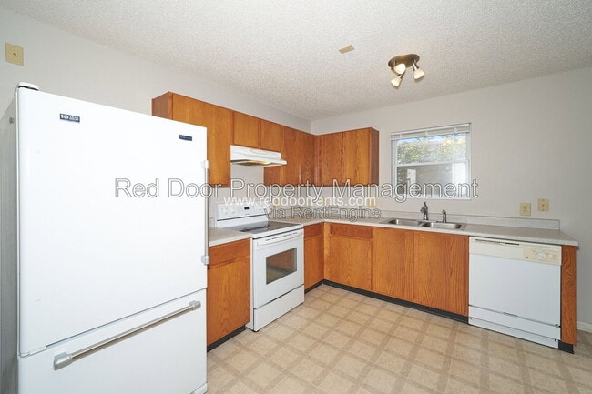 1774 Elijah Blue Dr