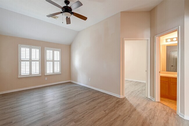 Photo - 6923 Grants Hollow Ln