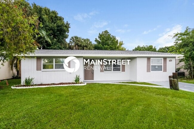 Building Photo - 3 Bedroom Pet-Friendly Home in Port Richey, FL with Main Street Renewal