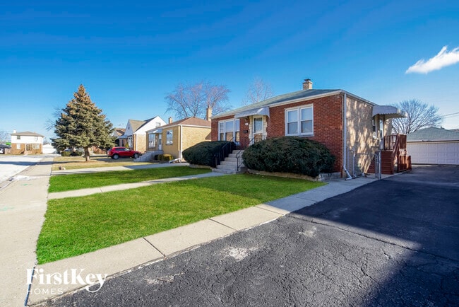 Photo - 4033 Gremley Ave