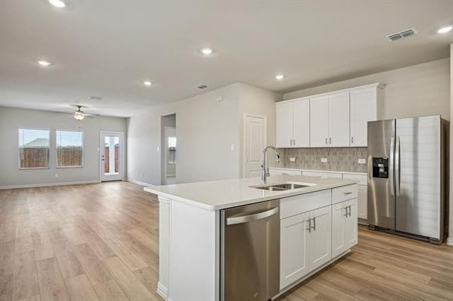 Photo - 805 Leavenworth Dr