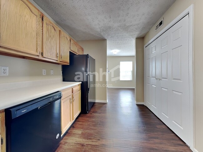 Photo - 918 Kreider Ct