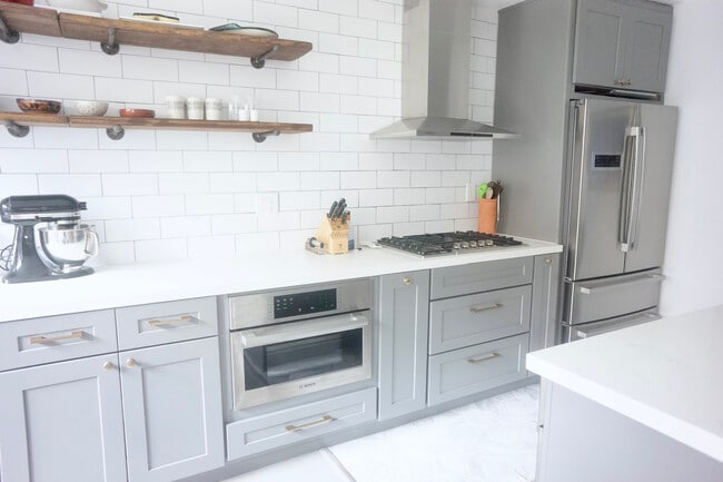 Building Photo - 2078 S Delaware St