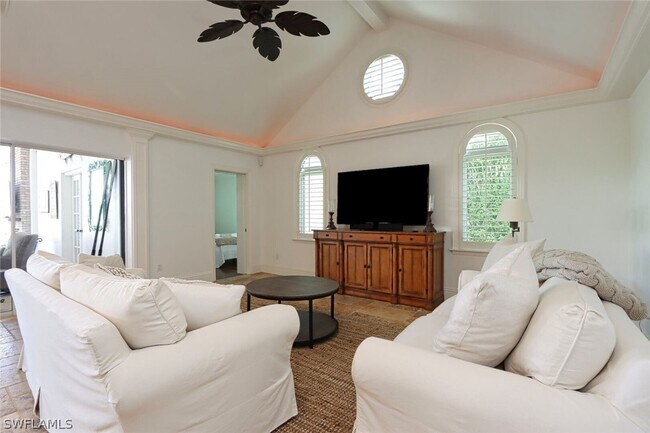 Photo - 2201 Beacon Ln